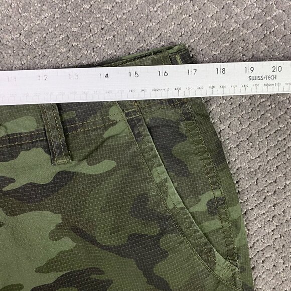 American Eagle Classic Camo Cargo Shorts Men's 33 Green Ripstop - Picture 8 of 12